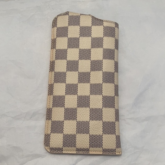 LOUIS Vuitton Damier Etui Lunettes Glasses case - Picture 2 of 12
